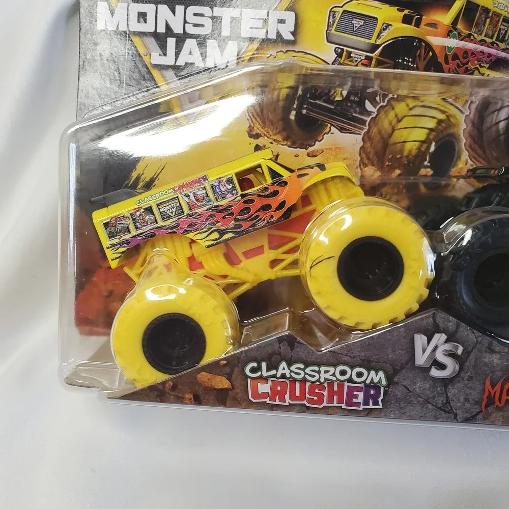 2026 Monster Jam Trucks CLASSROOM CRUSHER School Bus Vs MAYHEM 2 Pack Series 36